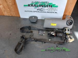 Gebruikte Airbag set + dashboard Renault Trafic (1FL/2FL/3FL/4FL) 1.6 dCi 115 Prijs € 907,50 Inclusief btw aangeboden door Autosloperij Kralingen B.V.