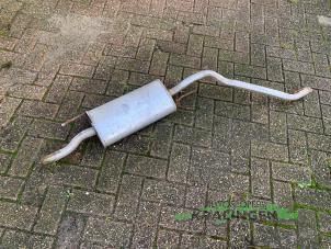 Gebruikte Uitlaat Einddemper Volkswagen Golf III (1H1) 1.6 i Prijs € 40,00 Margeregeling aangeboden door Autosloperij Kralingen B.V.