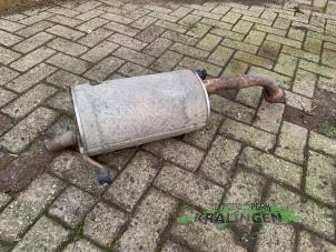 Gebruikte Uitlaat Einddemper Mazda Premacy 2.0 DiTD 16V Comfort Prijs € 40,00 Margeregeling aangeboden door Autosloperij Kralingen B.V.