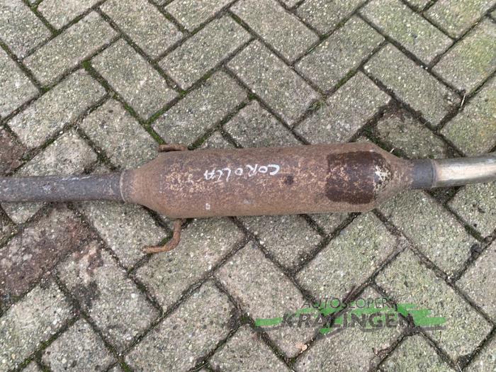 Uitlaat Middendemper van een Toyota Corolla (E12) 2.0 D-4D 16V 90 2004