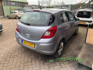 Gebruikte Portier 4Deurs rechts-voor Opel Corsa D 1.2 16V Prijs € 100,00 Margeregeling aangeboden door Autosloperij Kralingen B.V.