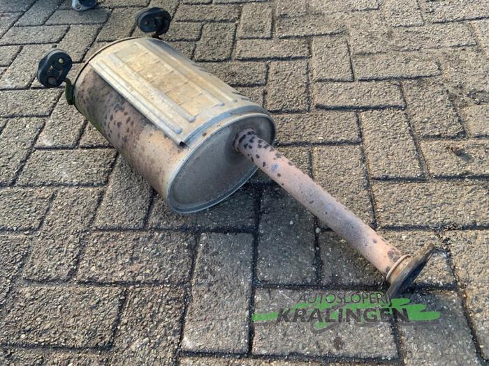 Uitlaat Einddemper van een Honda Civic (EP/EU) 1.4 16V 2003