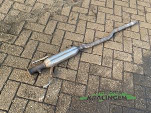 Gebruikte Uitlaat Middendemper Suzuki Baleno (GC/GD) 1.8 16V Prijs € 25,00 Margeregeling aangeboden door Autosloperij Kralingen B.V.