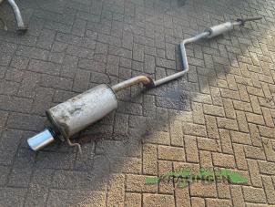 Gebruikte Uitlaat Midden + Einddemper Mazda 323 Fastbreak (BJ14) 1.5 LX,GLX 16V Prijs € 50,00 Margeregeling aangeboden door Autosloperij Kralingen B.V.