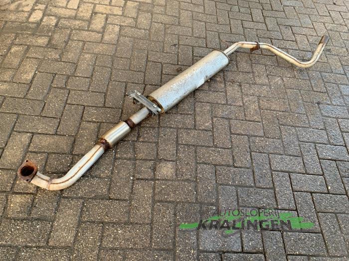 Gebruikte Uitlaat Tussenpijp Fiat Stilo (192A/B) 1.6 16V 3-Drs. Prijs € 25,00 Margeregeling aangeboden door Autosloperij Kralingen B.V.