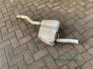 Gebruikte Uitlaat Einddemper Ford Focus 1 Wagon 1.8 16V Prijs € 35,00 Margeregeling aangeboden door Autosloperij Kralingen B.V.