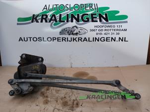 Gebruikte Ruitenwismotor + Mechaniek Peugeot 306 (7B) 1.6i SR,ST Kat. Prijs € 75,00 Margeregeling aangeboden door Autosloperij Kralingen B.V.
