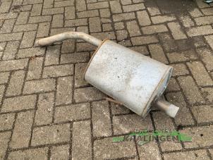 Gebruikte Uitlaat Einddemper Alfa Romeo 156 Sportwagon (932) 1.8 Twin Spark 16V Prijs € 50,00 Margeregeling aangeboden door Autosloperij Kralingen B.V.