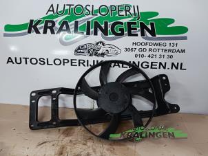 Gebruikte Koelvin Renault Clio II (BB/CB) 1.4 16V Si Prijs € 19,99 Margeregeling aangeboden door Autosloperij Kralingen B.V.