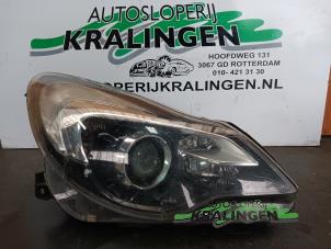 Gebruikte Koplamp rechts Opel Corsa D 1.3 CDTi 16V ecoFLEX Prijs € 400,00 Margeregeling aangeboden door Autosloperij Kralingen B.V.