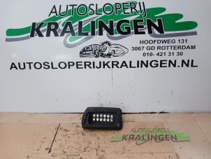 Gebruikte Deurcontact schakelaar Peugeot 1007 (KM) 1.4 Prijs € 50,00 Margeregeling aangeboden door Autosloperij Kralingen B.V.