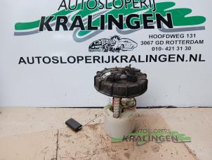 Gebruikte Benzinepomp Ford Fusion 1.6 16V Prijs € 19,99 Margeregeling aangeboden door Autosloperij Kralingen B.V.