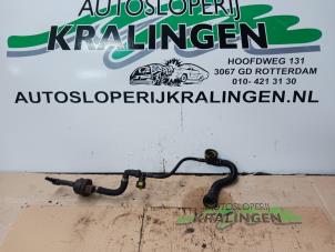 Gebruikte Carterventilatie Peugeot 1007 (KM) 1.4 Prijs € 25,00 Margeregeling aangeboden door Autosloperij Kralingen B.V.