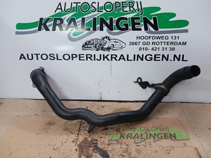 Gebruikte Intercooler Buis Opel Corsa D 1.3 CDTi 16V ecoFLEX Prijs € 40,00 Margeregeling aangeboden door Autosloperij Kralingen B.V.