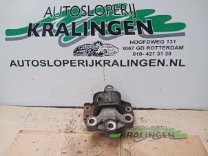 Gebruikte Motorsteun Alfa Romeo 159 Sportwagon (939BX) 1.9 JTDm Prijs € 50,00 Margeregeling aangeboden door Autosloperij Kralingen B.V.