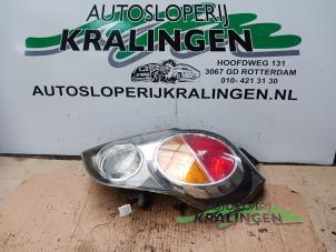 Gebruikte Achterlicht rechts Chevrolet Spark (M300) 1.0 16V Prijs € 24,99 Margeregeling aangeboden door Autosloperij Kralingen B.V.