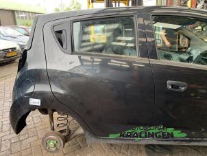 Gebruikte Deur 4Deurs rechts-achter Chevrolet Spark (M300) 1.0 16V Prijs € 74,99 Margeregeling aangeboden door Autosloperij Kralingen B.V.