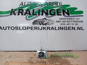 Gebruikte Uurwerk Volkswagen Passat Variant (365) 1.4 TSI 16V Prijs € 15,00 Margeregeling aangeboden door Autosloperij Kralingen B.V.