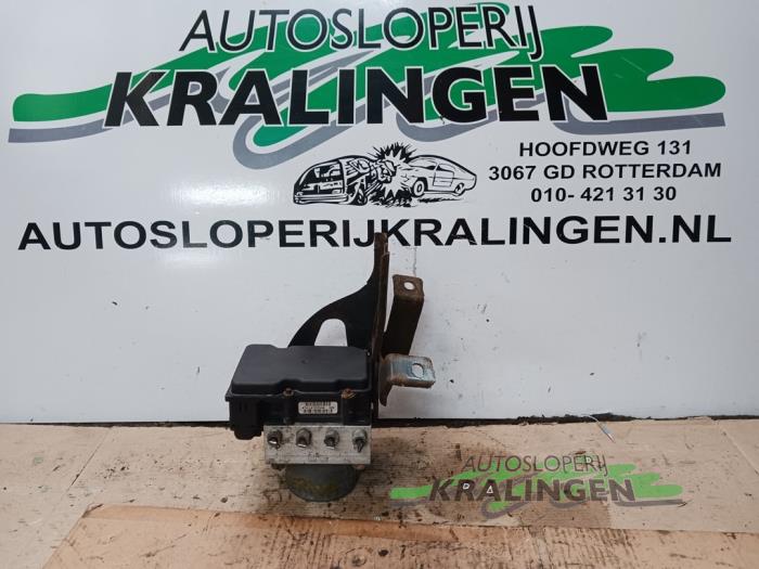 Gebruikte ABS Pomp Opel Meriva (A) 1.4 16V Twinport Prijs € 4,98 Margeregeling aangeboden door Autosloperij Kralingen B.V.