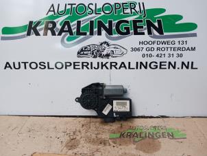 Gebruikte Motor portierruit Peugeot 307 CC (3B) 2.0 16V Prijs € 99,99 Margeregeling aangeboden door Autosloperij Kralingen B.V.