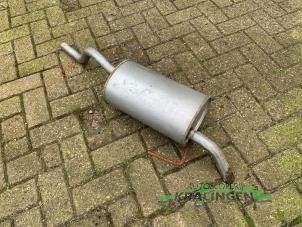 Gebruikte Uitlaat Einddemper Renault Clio II (BB/CB) 1.4 Prijs € 40,00 Margeregeling aangeboden door Autosloperij Kralingen B.V.