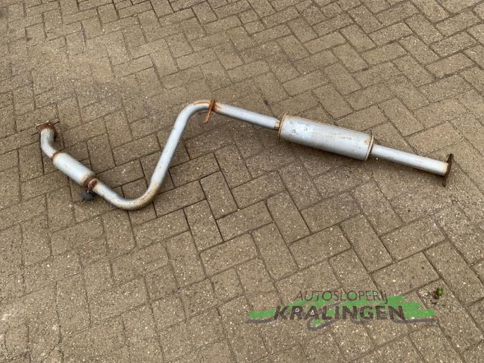 Gebruikte Uitlaat Middendemper Mitsubishi Carisma 1.6i 16V Prijs € 35,00 Margeregeling aangeboden door Autosloperij Kralingen B.V.