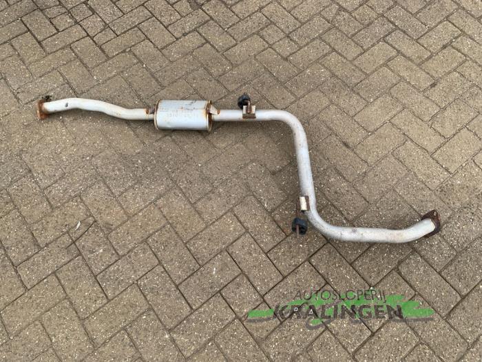 Gebruikte Uitlaat Middendemper Mazda 323 C (BG13/83) 1.6i LX,GLX 16V Prijs € 25,00 Margeregeling aangeboden door Autosloperij Kralingen B.V.