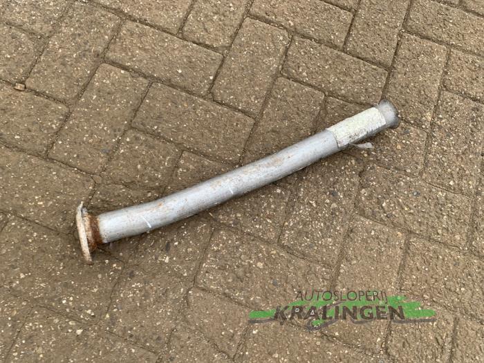 Gebruikte Uitlaat Tussenpijp Peugeot 206 (2A/C/H/J/S) 1.4 XR,XS,XT,Gentry Prijs € 21,00 Margeregeling aangeboden door Autosloperij Kralingen B.V.
