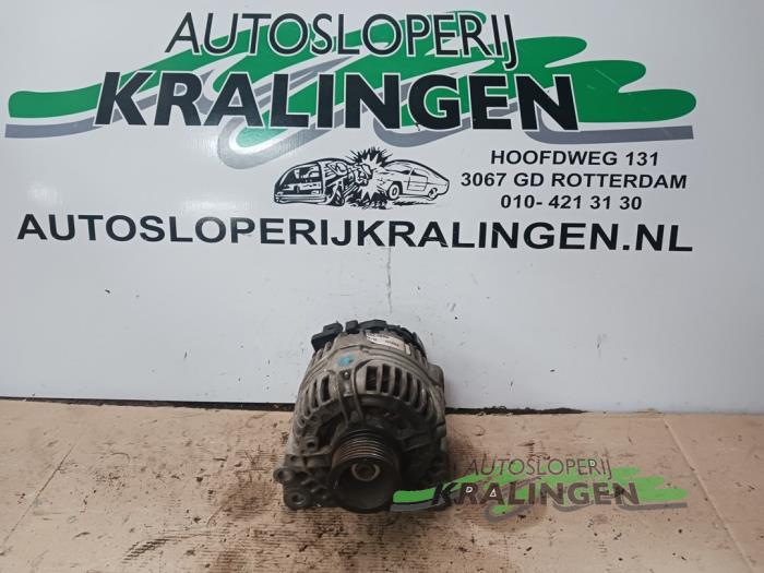 Gebruikte Dynamo Volkswagen Golf IV Variant (1J5) 1.6 16V Prijs € 50,00 Margeregeling aangeboden door Autosloperij Kralingen B.V.