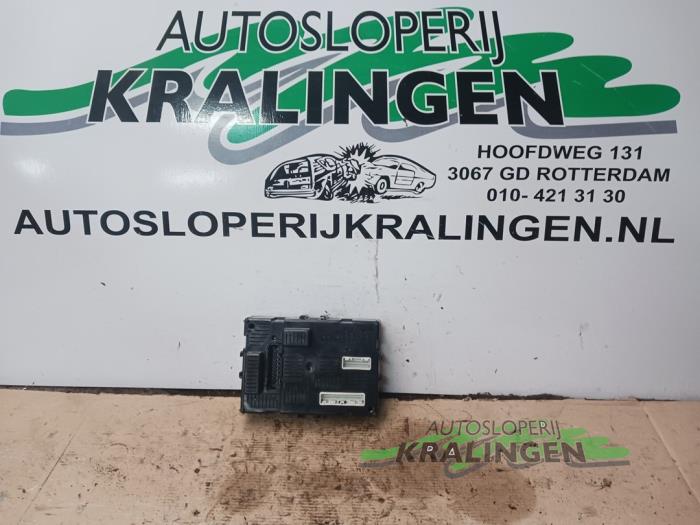 Gebruikte Bodycontrol Module Renault Clio III (BR/CR) 1.5 dCi 85 Prijs € 35,00 Margeregeling aangeboden door Autosloperij Kralingen B.V.