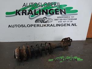 Gebruikte Schokbreker links-voor Suzuki Alto (RF410) 1.1 16V Prijs € 25,00 Margeregeling aangeboden door Autosloperij Kralingen B.V.