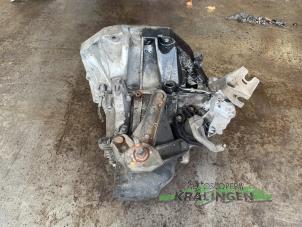 Gebruikte Versnellingsbak Renault Kangoo Express (FW) 1.5 dCi 105 Prijs € 299,99 Margeregeling aangeboden door Autosloperij Kralingen B.V.