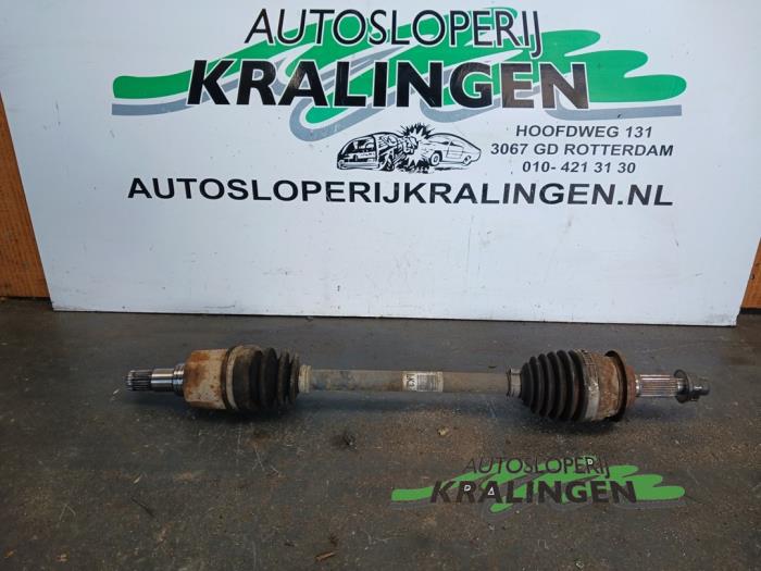 Gebruikte Steekas links-voor Opel Agila (B) 1.2 16V Prijs € 49,99 Margeregeling aangeboden door Autosloperij Kralingen B.V.
