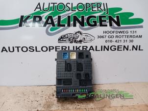 Gebruikte Zekeringkast Citroen C4 Berline (LC) 1.4 16V Prijs € 150,00 Margeregeling aangeboden door Autosloperij Kralingen B.V.