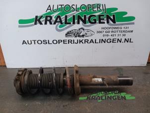Gebruikte Schokdemper links-voor Seat Altea (5P1) 1.6 Prijs € 50,00 Margeregeling aangeboden door Autosloperij Kralingen B.V.