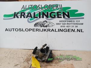 Gebruikte Gasklephuis Chevrolet Kalos (SF48) 1.2 Prijs € 35,00 Margeregeling aangeboden door Autosloperij Kralingen B.V.