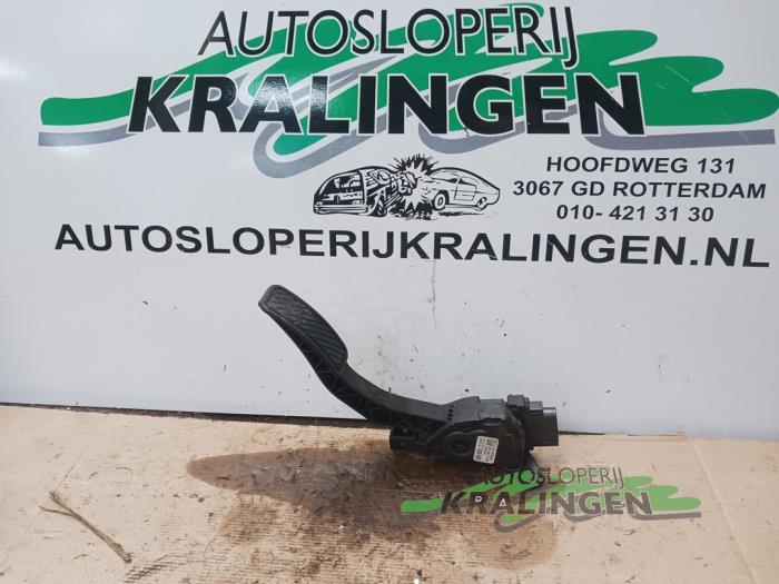 Gebruikte Sensor Gaspedaalpositie Ford Fiesta 6 (JA8) 1.25 16V Prijs € 25,00 Margeregeling aangeboden door Autosloperij Kralingen B.V.