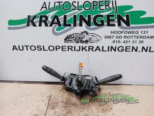 Gebruikte Licht + Raw Schakelaar Renault Clio II (BB/CB) 1.4 Prijs € 25,00 Margeregeling aangeboden door Autosloperij Kralingen B.V.