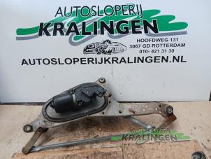 Gebruikte Ruitenwismotor + Mechaniek Renault Laguna II Grandtour (KG) 2.0 16V Prijs € 35,00 Margeregeling aangeboden door Autosloperij Kralingen B.V.