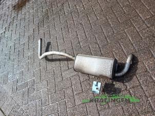 Gebruikte Uitlaat Einddemper Renault Scénic II (JM) 1.6 16V Prijs € 50,00 Margeregeling aangeboden door Autosloperij Kralingen B.V.