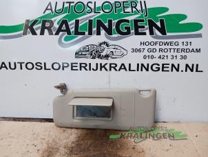 Gebruikte Zonneklep Renault Twingo II (CN) 1.2 16V Prijs € 15,00 Margeregeling aangeboden door Autosloperij Kralingen B.V.