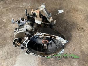 Gebruikte Versnellingsbak Ford Focus C-Max 1.8 16V Prijs € 124,99 Margeregeling aangeboden door Autosloperij Kralingen B.V.