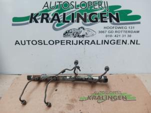Gebruikte Injector brug Mercedes Vito (639.7) 2.2 111 CDI 16V Prijs € 75,00 Margeregeling aangeboden door Autosloperij Kralingen B.V.