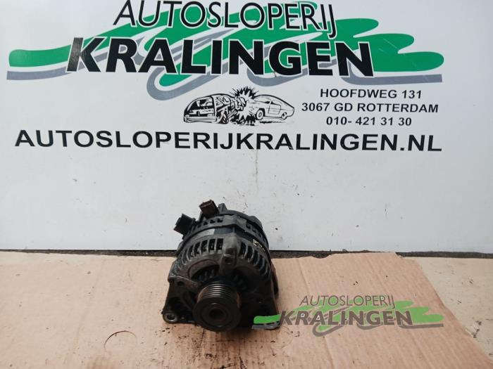 Gebruikte Dynamo Mazda 3 Sport (BK) 1.6 CiTD 16V Prijs € 50,00 Margeregeling aangeboden door Autosloperij Kralingen B.V.