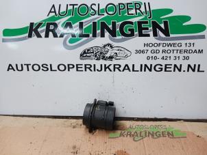 Gebruikte Luchtmassameter Renault Master III (MA/MB/MC/MD/MH/MF/MG/MH) 2.3 dCi 16V Prijs € 25,00 Margeregeling aangeboden door Autosloperij Kralingen B.V.