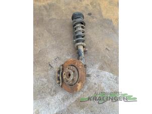 Gebruikte Mac Phersonpoot links-voor Renault Trafic New (FL) 1.9 dCi 100 16V Prijs € 50,00 Margeregeling aangeboden door Autosloperij Kralingen B.V.