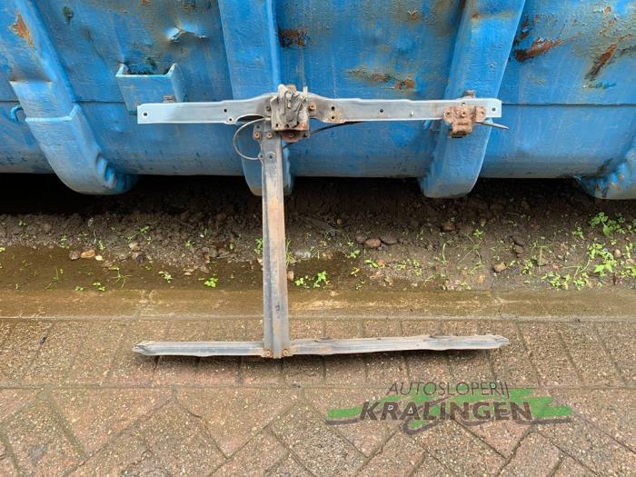 Gebruikte Frontpaneel Suzuki Alto 1.0 12V Prijs € 50,00 Margeregeling aangeboden door Autosloperij Kralingen B.V.
