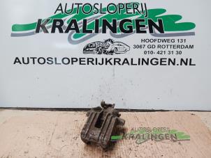 Gebruikte Remklauw (Tang) rechts-achter Volkswagen Bora (1J2) 1.6 16V Prijs € 24,99 Margeregeling aangeboden door Autosloperij Kralingen B.V.