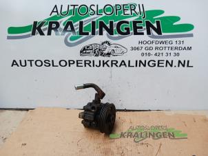 Gebruikte Servopomp Chevrolet Spark (M300) 1.0 16V Prijs € 50,00 Margeregeling aangeboden door Autosloperij Kralingen B.V.