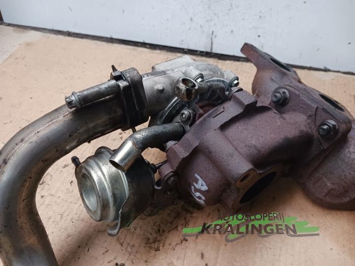 Turbo van een Opel Astra J (PC6/PD6/PE6/PF6) 1.7 CDTi 16V 125 2009